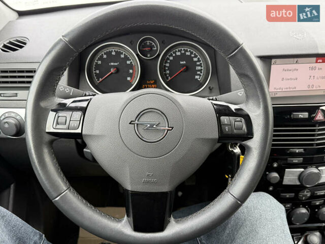 Чорний Опель Астра, об'ємом двигуна 1.6 л та пробігом 275 тис. км за 5899 $, фото 23 на Automoto.ua