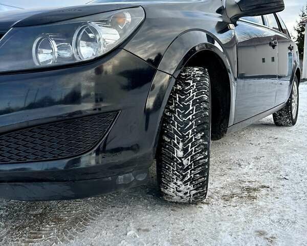 Черный Опель Астра, объемом двигателя 1.8 л и пробегом 265 тыс. км за 5500 $, фото 26 на Automoto.ua