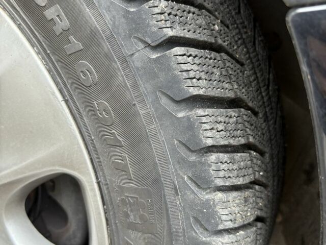 Опель Астра 2010 в Умани на Automoto.ua Черный Опель Астра, объемом двигателя 1.7 л и пробегом 240 тыс. км за 5600 $, фото 4 на Automoto.ua