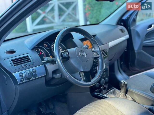 Черный Опель Астра, объемом двигателя 1.9 л и пробегом 310 тыс. км за 5500 $, фото 27 на Automoto.ua