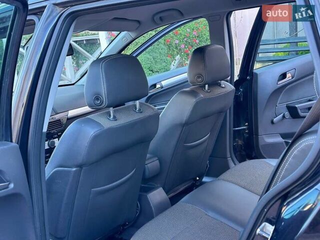 Черный Опель Астра, объемом двигателя 1.9 л и пробегом 310 тыс. км за 5500 $, фото 30 на Automoto.ua