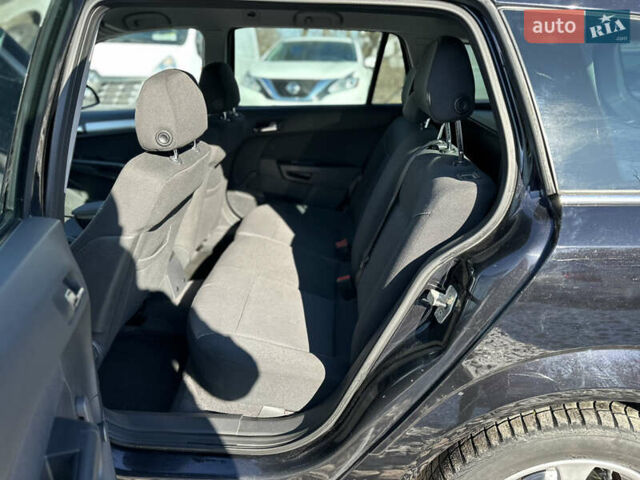 Черный Опель Астра, объемом двигателя 1.7 л и пробегом 172 тыс. км за 5970 $, фото 22 на Automoto.ua