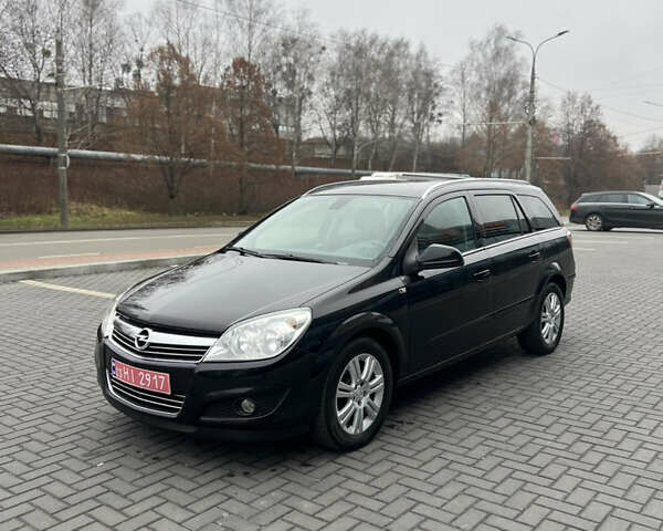 Черный Опель Астра, объемом двигателя 1.6 л и пробегом 250 тыс. км за 5600 $, фото 5 на Automoto.ua