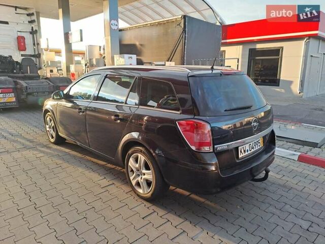 Черный Опель Астра, объемом двигателя 1.6 л и пробегом 209 тыс. км за 5100 $, фото 10 на Automoto.ua