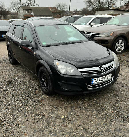 Черный Опель Астра, объемом двигателя 1.69 л и пробегом 242 тыс. км за 6200 $, фото 9 на Automoto.ua