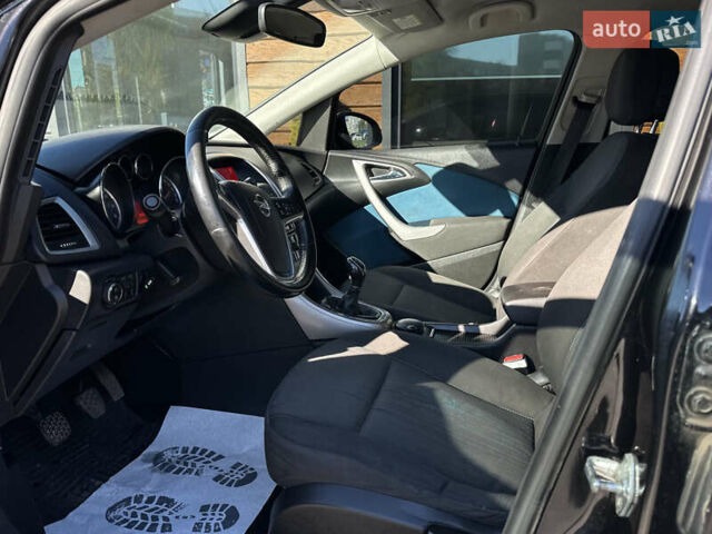 Черный Опель Астра, объемом двигателя 1.36 л и пробегом 250 тыс. км за 6200 $, фото 25 на Automoto.ua