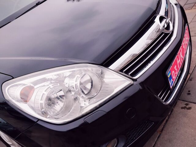 Черный Опель Астра, объемом двигателя 1.6 л и пробегом 237 тыс. км за 5350 $, фото 8 на Automoto.ua