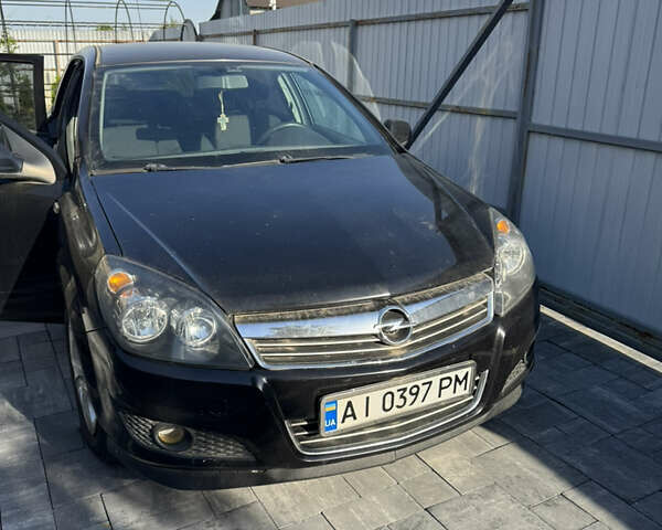 Черный Опель Астра, объемом двигателя 1.6 л и пробегом 230 тыс. км за 5400 $, фото 1 на Automoto.ua