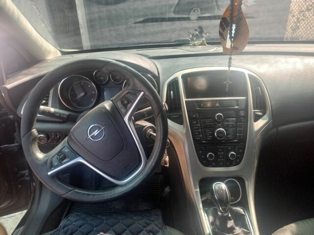 Черный Опель Астра, объемом двигателя 1.7 л и пробегом 278 тыс. км за 6950 $, фото 5 на Automoto.ua