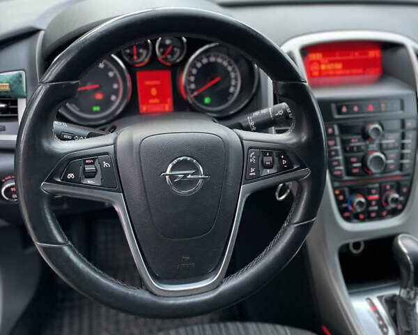 Черный Опель Астра, объемом двигателя 1.6 л и пробегом 182 тыс. км за 8100 $, фото 32 на Automoto.ua