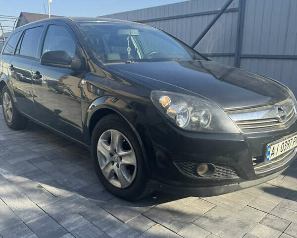 Черный Опель Астра, объемом двигателя 1.6 л и пробегом 230 тыс. км за 5400 $, фото 3 на Automoto.ua