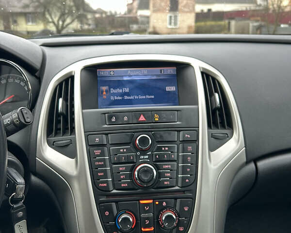 Черный Опель Астра, объемом двигателя 1.7 л и пробегом 256 тыс. км за 6200 $, фото 13 на Automoto.ua