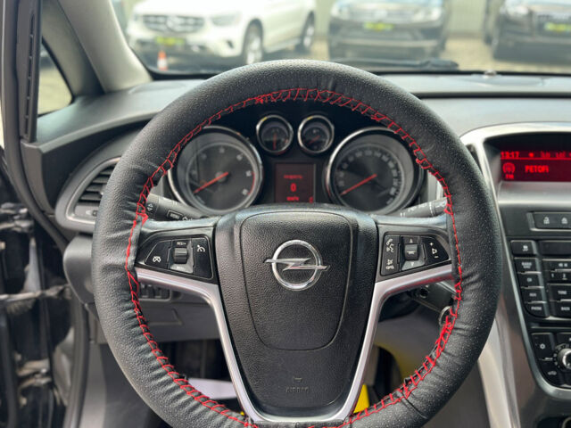 Черный Опель Астра, объемом двигателя 1.7 л и пробегом 222 тыс. км за 6700 $, фото 11 на Automoto.ua