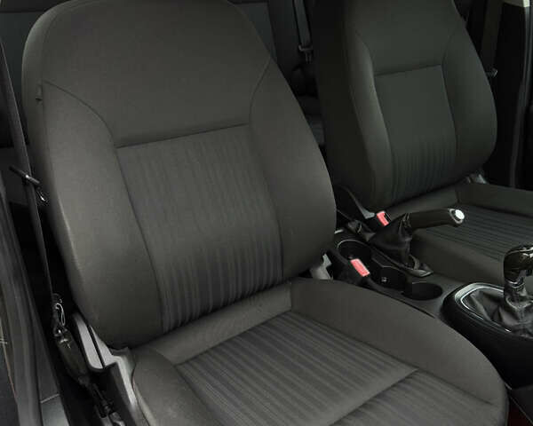 Черный Опель Астра, объемом двигателя 1.4 л и пробегом 225 тыс. км за 6350 $, фото 26 на Automoto.ua