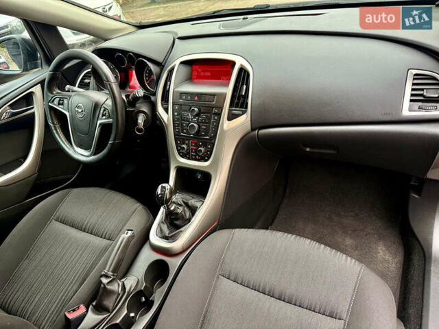 Чорний Опель Астра, об'ємом двигуна 1.4 л та пробігом 202 тис. км за 5999 $, фото 24 на Automoto.ua
