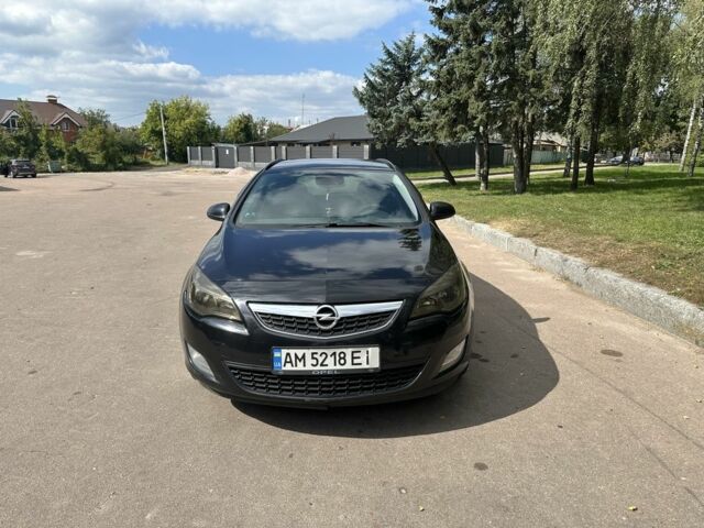 Черный Опель Астра, объемом двигателя 1.2 л и пробегом 345 тыс. км за 5950 $, фото 1 на Automoto.ua