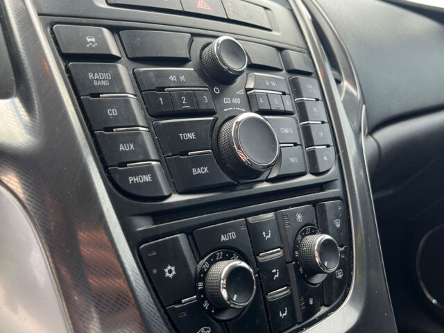 Черный Опель Астра, объемом двигателя 1.7 л и пробегом 222 тыс. км за 6700 $, фото 13 на Automoto.ua