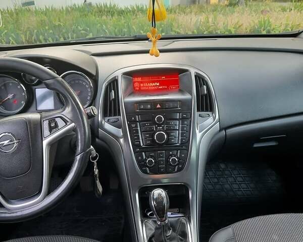 Черный Опель Астра, объемом двигателя 1.69 л и пробегом 340 тыс. км за 6500 $, фото 3 на Automoto.ua