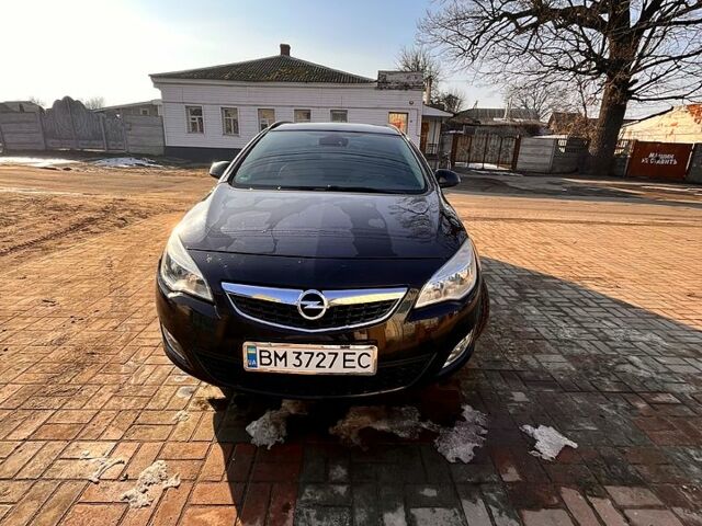 Черный Опель Астра, объемом двигателя 1.7 л и пробегом 252 тыс. км за 7000 $, фото 1 на Automoto.ua