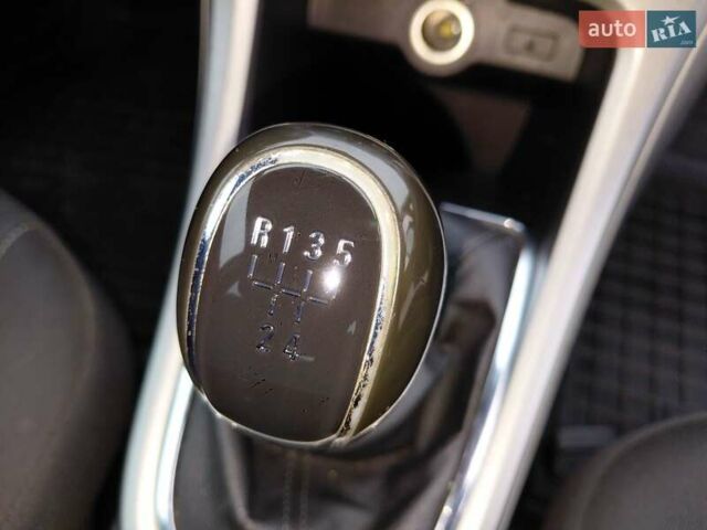 Черный Опель Астра, объемом двигателя 1.25 л и пробегом 1 тыс. км за 6200 $, фото 13 на Automoto.ua