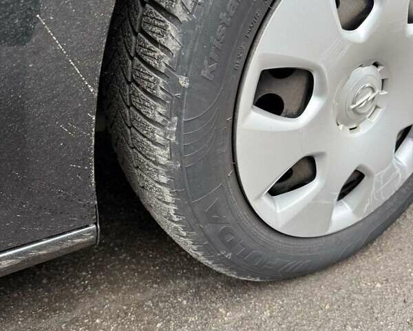 Опель Астра 2011 в Калиновке на Automoto.ua Черный Опель Астра, объемом двигателя 1.7 л и пробегом 178 тыс. км за 6899 $, фото 12 на Automoto.ua