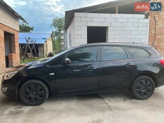 Черный Опель Астра, объемом двигателя 1.7 л и пробегом 231 тыс. км за 5800 $, фото 6 на Automoto.ua