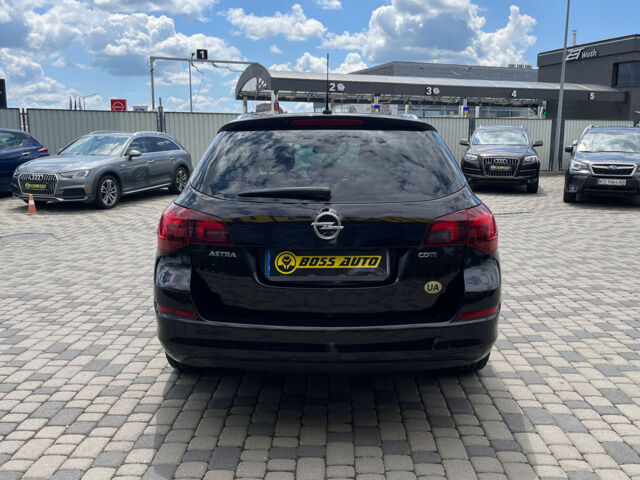 Черный Опель Астра, объемом двигателя 1.7 л и пробегом 222 тыс. км за 6700 $, фото 3 на Automoto.ua