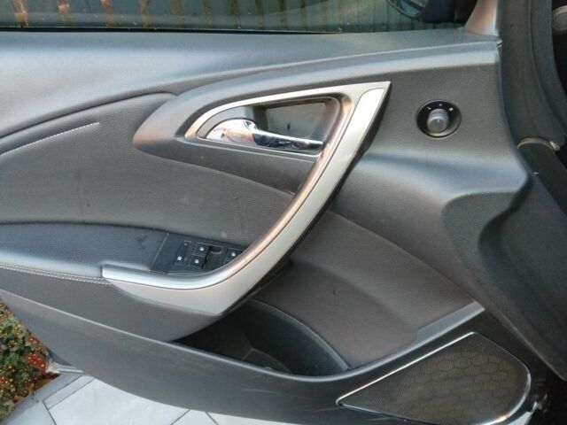 Чорний Опель Астра, об'ємом двигуна 1.2 л та пробігом 298 тис. км за 5500 $, фото 7 на Automoto.ua