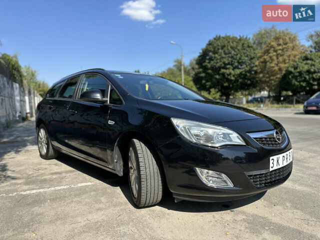 Черный Опель Астра, объемом двигателя 1.6 л и пробегом 238 тыс. км за 6500 $, фото 4 на Automoto.ua