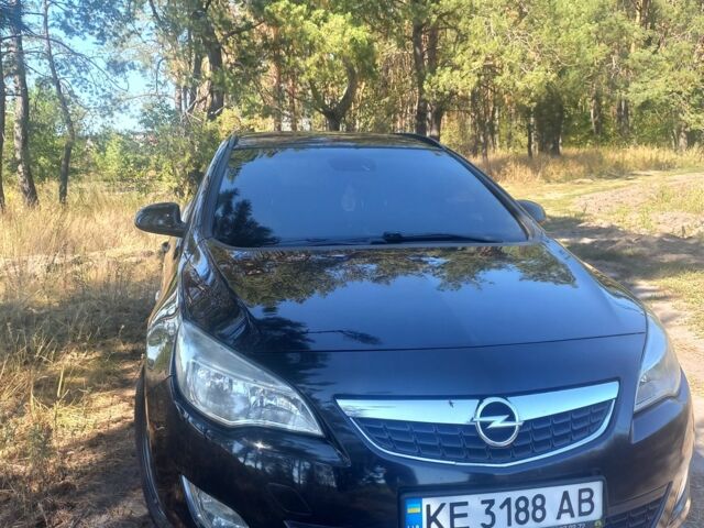 Черный Опель Астра, объемом двигателя 1.7 л и пробегом 278 тыс. км за 6950 $, фото 1 на Automoto.ua
