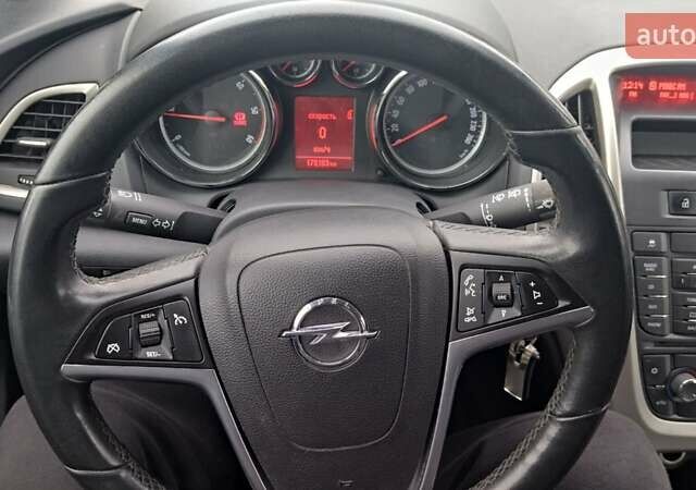Чорний Опель Астра, об'ємом двигуна 1.7 л та пробігом 179 тис. км за 7499 $, фото 14 на Automoto.ua