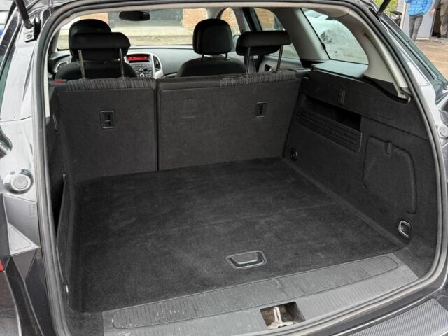 Опель Астра 2011 в Калиновке на Automoto.ua Черный Опель Астра, объемом двигателя 1.7 л и пробегом 178 тыс. км за 6999 $, фото 7 на Automoto.ua