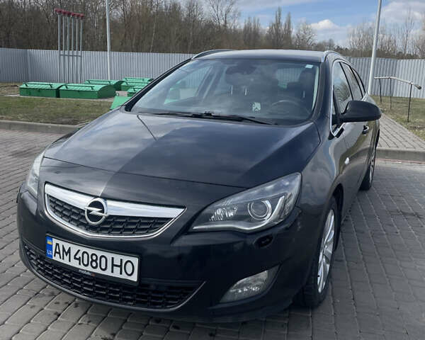 Черный Опель Астра, объемом двигателя 1.69 л и пробегом 245 тыс. км за 7200 $, фото 1 на Automoto.ua