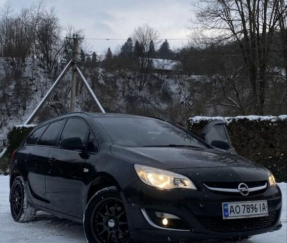 Черный Опель Астра, объемом двигателя 1.7 л и пробегом 350 тыс. км за 5200 $, фото 5 на Automoto.ua