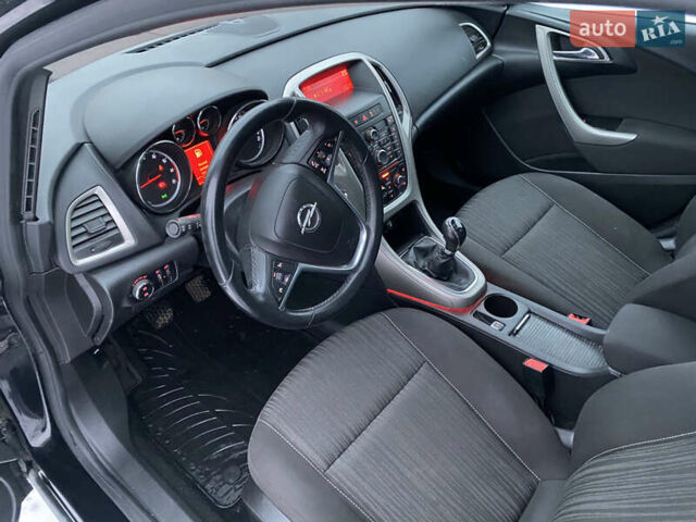 Черный Опель Астра, объемом двигателя 1.6 л и пробегом 230 тыс. км за 7300 $, фото 39 на Automoto.ua