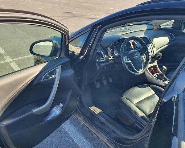 Опель Астра 2011 в Львове на Automoto.ua Черный Опель Астра, объемом двигателя 1.39 л и пробегом 204 тыс. км за 6900 $, фото 3 на Automoto.ua