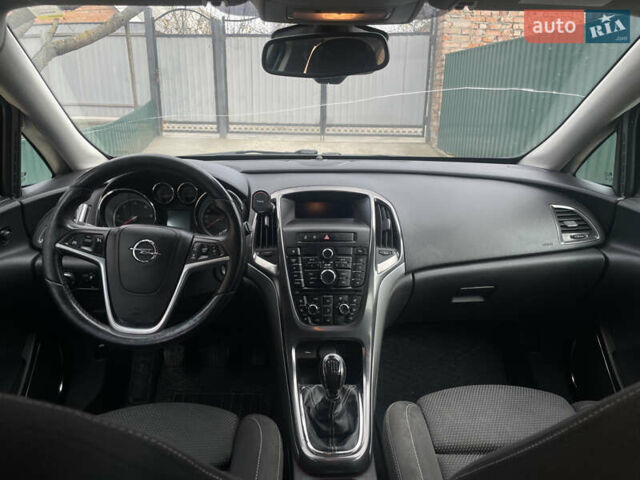 Черный Опель Астра, объемом двигателя 1.69 л и пробегом 245 тыс. км за 7200 $, фото 17 на Automoto.ua