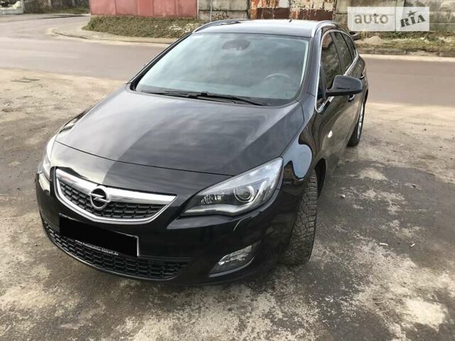 Чорний Опель Астра, об'ємом двигуна 1.7 л та пробігом 292 тис. км за 8100 $, фото 1 на Automoto.ua