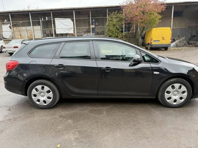 Опель Астра 2011 в Калиновке на Automoto.ua Черный Опель Астра, объемом двигателя 1.7 л и пробегом 178 тыс. км за 6999 $, фото 2 на Automoto.ua