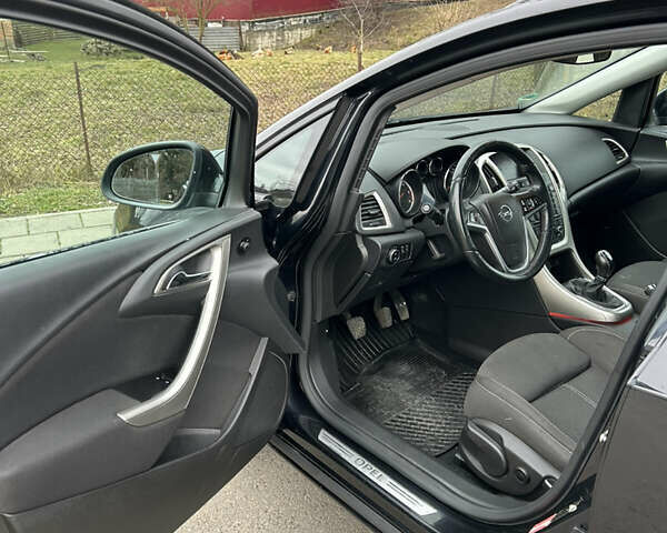 Черный Опель Астра, объемом двигателя 1.7 л и пробегом 256 тыс. км за 6200 $, фото 10 на Automoto.ua