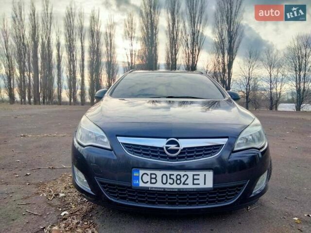 Черный Опель Астра, объемом двигателя 1.7 л и пробегом 270 тыс. км за 7000 $, фото 11 на Automoto.ua