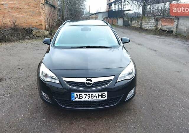 Чорний Опель Астра, об'ємом двигуна 1.7 л та пробігом 179 тис. км за 7499 $, фото 1 на Automoto.ua