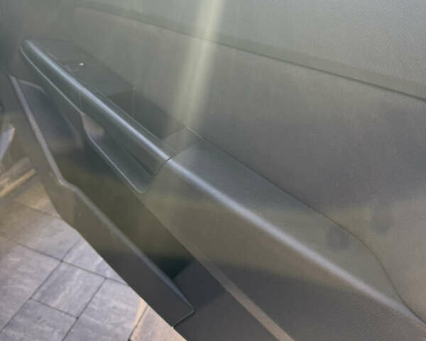 Черный Опель Астра, объемом двигателя 1.6 л и пробегом 230 тыс. км за 5400 $, фото 6 на Automoto.ua