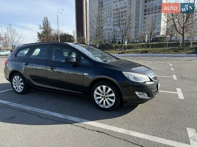 Опель Астра 2011 в Киеве на Automoto.ua Черный Опель Астра, объемом двигателя 1.4 л и пробегом 192 тыс. км за 7000 $, фото 2 на Automoto.ua