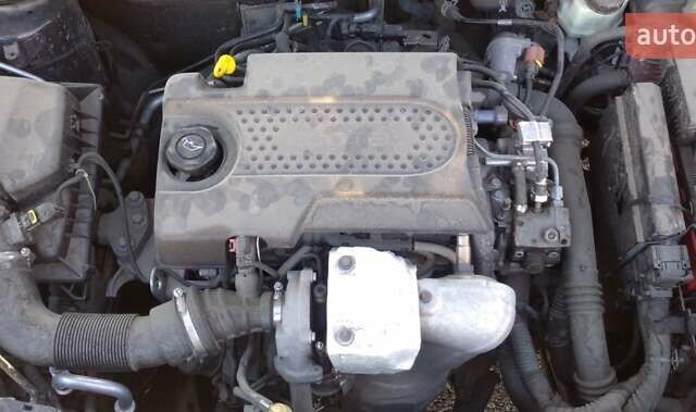 Черный Опель Астра, объемом двигателя 1.25 л и пробегом 300 тыс. км за 6500 $, фото 15 на Automoto.ua