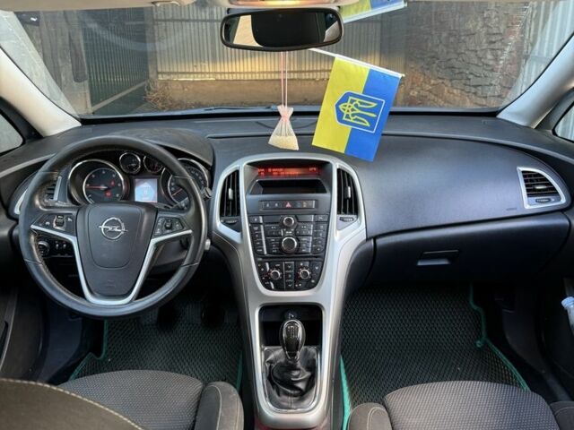 Чорний Опель Астра, об'ємом двигуна 1.7 л та пробігом 252 тис. км за 6527 $, фото 9 на Automoto.ua