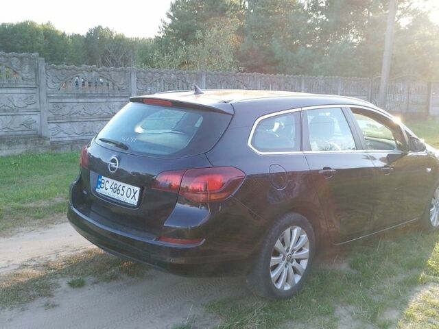 Черный Опель Астра, объемом двигателя 1.7 л и пробегом 217 тыс. км за 7700 $, фото 2 на Automoto.ua