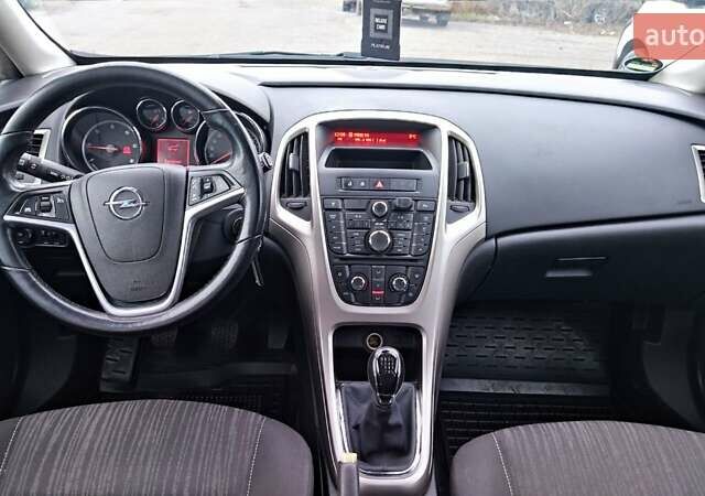 Чорний Опель Астра, об'ємом двигуна 1.7 л та пробігом 179 тис. км за 7499 $, фото 11 на Automoto.ua