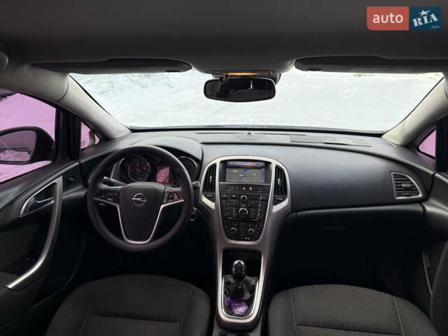 Черный Опель Астра, объемом двигателя 1.3 л и пробегом 257 тыс. км за 5700 $, фото 19 на Automoto.ua