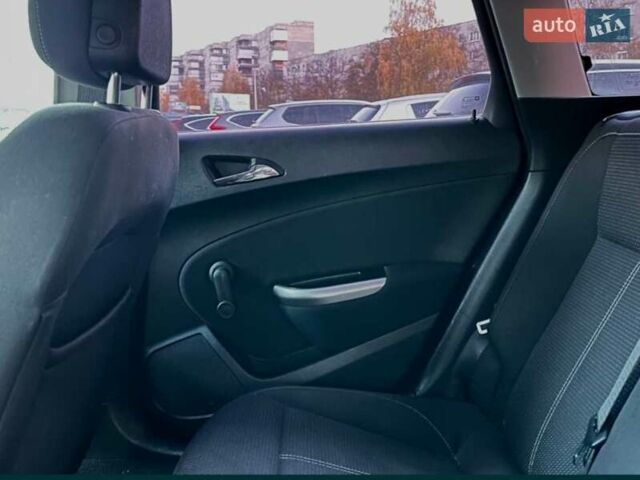 Чорний Опель Астра, об'ємом двигуна 1.4 л та пробігом 253 тис. км за 6000 $, фото 3 на Automoto.ua